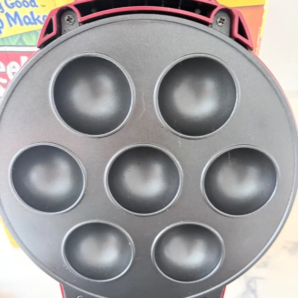 Keebler Uncommonly Good Cake Pop Maker Red Smart Planet CPM-1K Non-Stick Baking